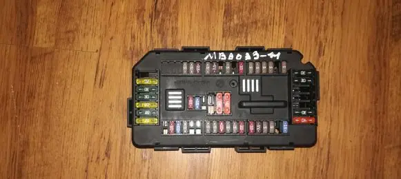 BMW 1 F20 F21 Fuse box set 9337879