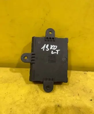 Ford Mondeo MK IV Tailgate opening switch 