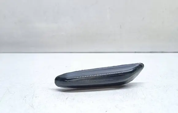 BMW 3 E90 E91 Front fender indicator light 