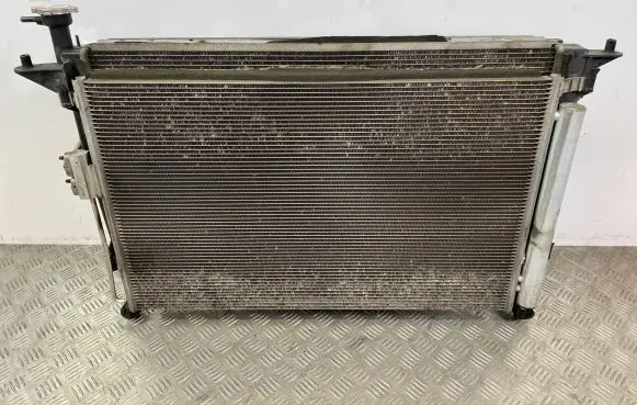 KIA Sorento Radiator set P2056210
