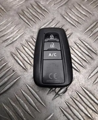 Toyota Prius (XW50) Ignition key/card 14FCC