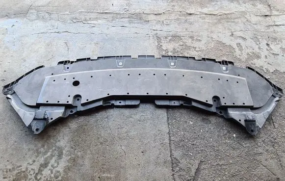 Lexus RX 450H Front bumper skid plate/under tray 5261848021