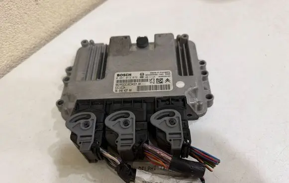 Peugeot 308 Engine control unit/module 9653958980