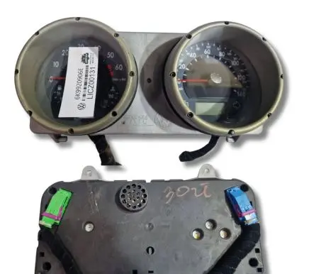 Volkswagen Polo Speedometer (instrument cluster) 6K9920906E