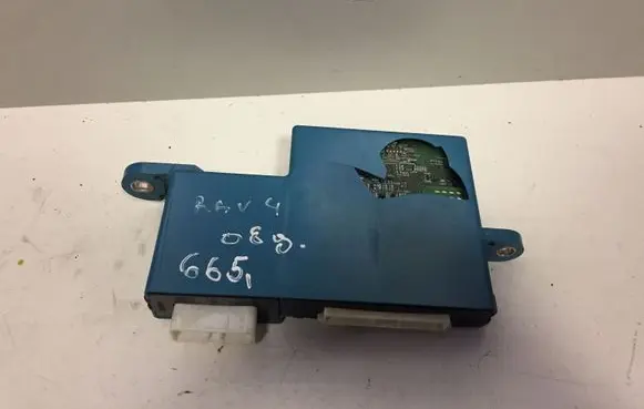 Toyota RAV 4 (XA30) Other control units/modules 8930042010