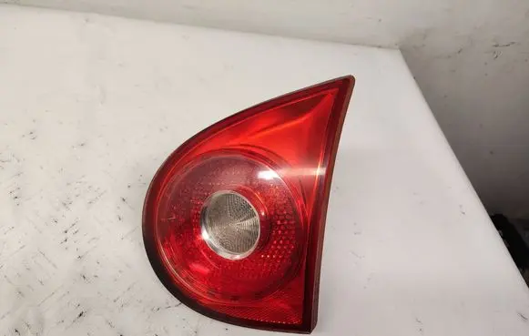 Volkswagen Golf V Tailgate rear/tail lights 1K6945094G