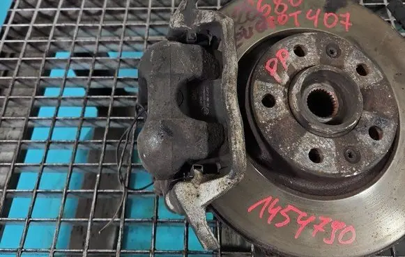 Front brake caliper