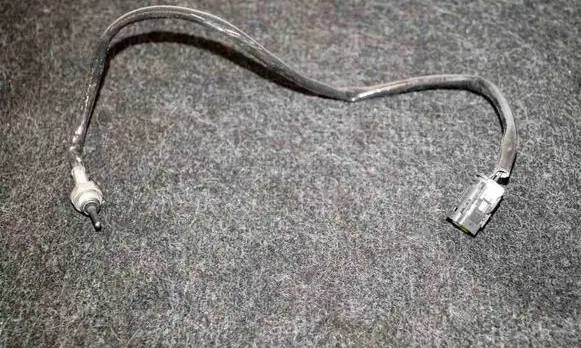BMW 3 F30 F35 F31 Oil temperature sensor 8507628