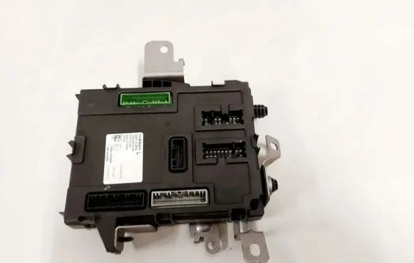 Nissan Qashqai Fuse box set 284B14CB0A