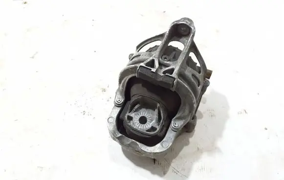 Audi Q7 4M Engine mount bracket 4M0199372C