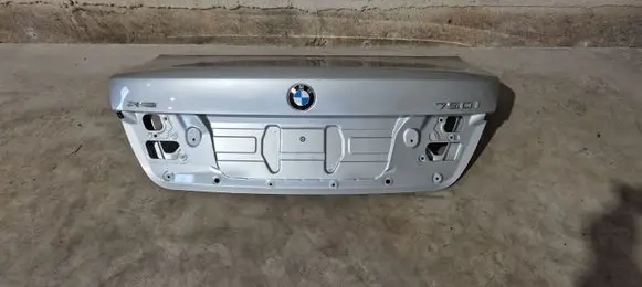 Tailgate/trunk/boot lid