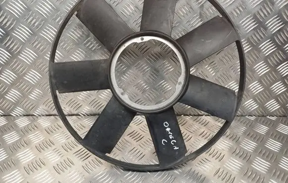 Opel Omega B2 Fan impeller 2243303