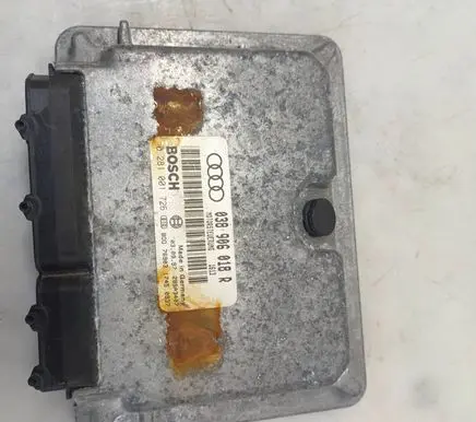Audi A4 S4 B5 8D Engine control unit/module 038906018R 0281001726 28SA3407