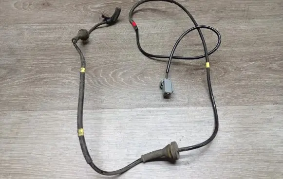 Volvo S60 ABS rear brake sensor 10071160373 3524256