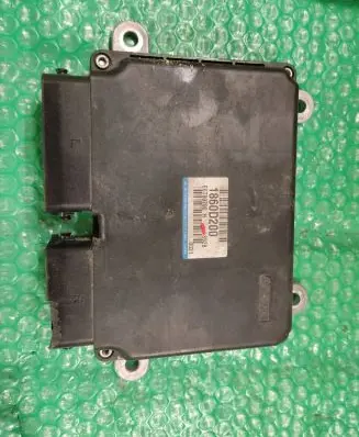 Mitsubishi Outlander Engine control unit/module 1860D200 8928 E6T80790