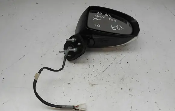 Toyota Avensis T270 Front door electric wing mirror 121212