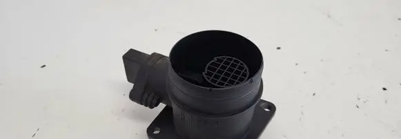 Volkswagen Golf V Mass air flow meter 0281002531 038906461B