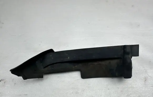 Audi Q7 4M Fender end trim 4M0821169B 4M0821169