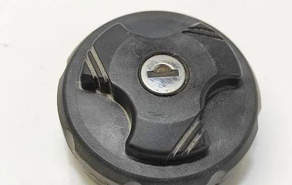 Peugeot 806 Fuel tank filler cap 