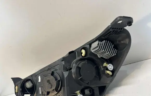 Ford Focus Headlight/headlamp 