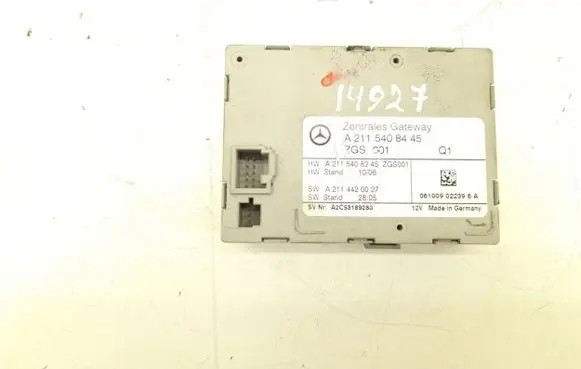 Mercedes-Benz E W211 Gateway control module 2115408445 1695406945