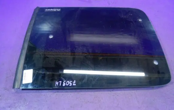 Citroen Berlingo Front door window glass four-door