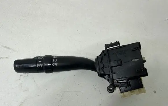 Toyota Avensis T250 Indicator stalk 173650
