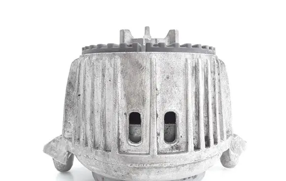 Mercedes-Benz E W212 Engine mount bracket F036072122C