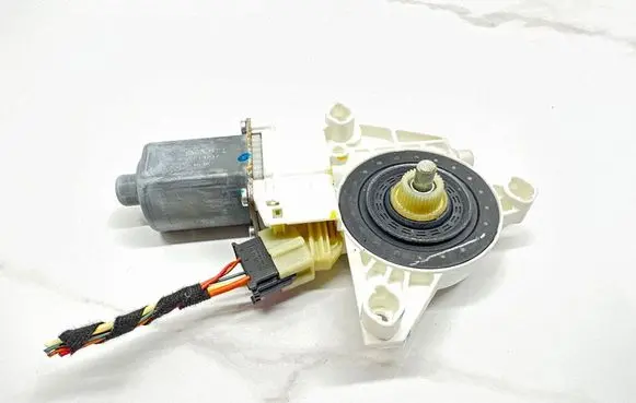 Mercedes-Benz GL X164 Front door window regulator motor A2518200842 0606 997081102