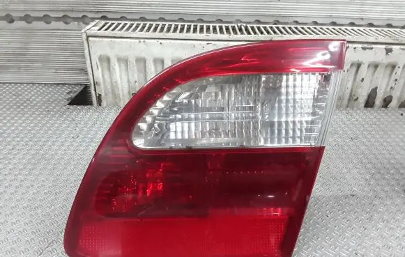 Mercedes-Benz E W211 Tailgate rear/tail lights A2118201464