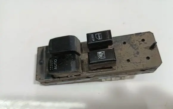 Fiat Sedici Electric window control switch