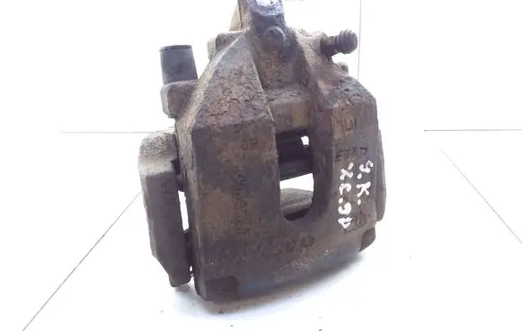 Volvo XC90 Rear brake caliper