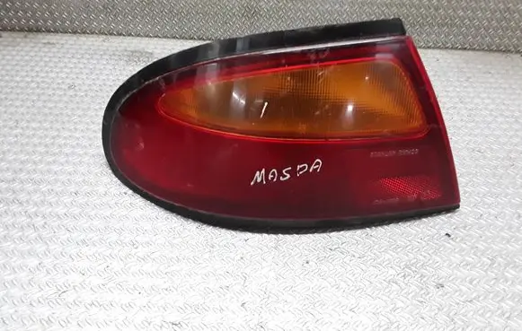 Mazda 323 F Rear/tail lights 0431439