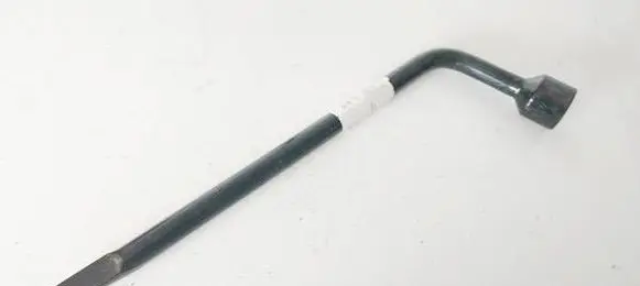 Toyota Avensis T270 Wheel nut wrench 