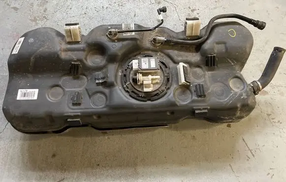 KIA Niro Fuel tank 31100AT100 31110AT500