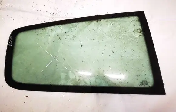 Renault Clio II Rear side window as2