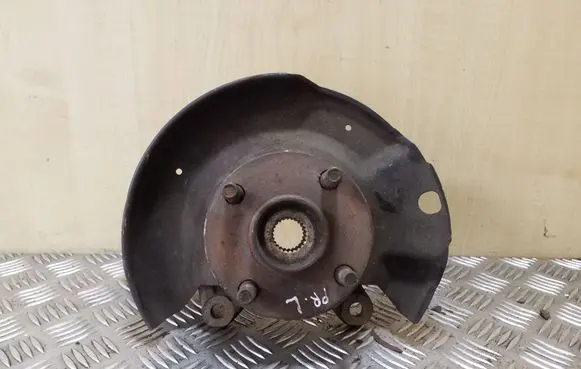 Toyota Yaris Front wheel hub