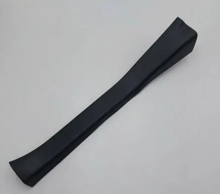 Nissan Leaf II (ZE1) Rear sill trim cover 769B63NL0A