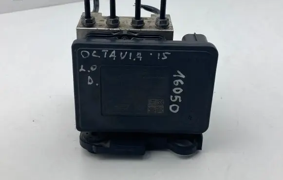 Skoda Octavia Mk3 (5E) ABS Pump 3Q0907379T 3q0614517T