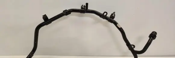Audi A6 C7 Engine coolant pipe/hose 04L122157BA
