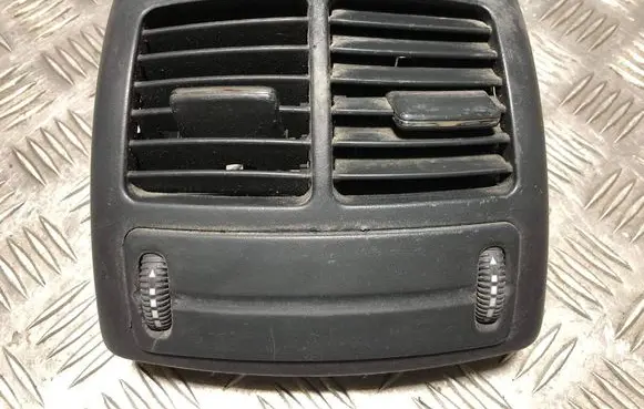 Mercedes-Benz E W211 Rear air vent grill 2118300954 E072103