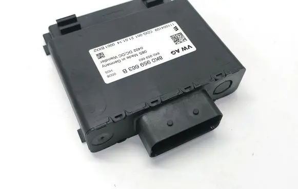 Audi Q5 SQ5 Voltage converter/converter module 8K0959663B 8K0959663