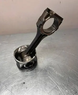 Audi A4 S4 B5 8D Piston with connecting rod 79L46