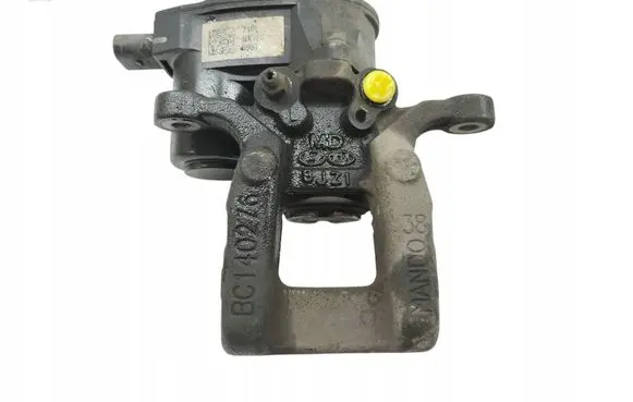 Hyundai Tucson TL Front brake caliper 