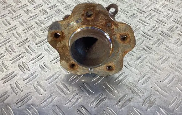 Nissan Qashqai Rear wheel hub