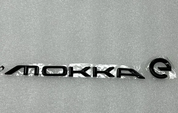 Opel Mokka B Manufacturers badge/model letters 