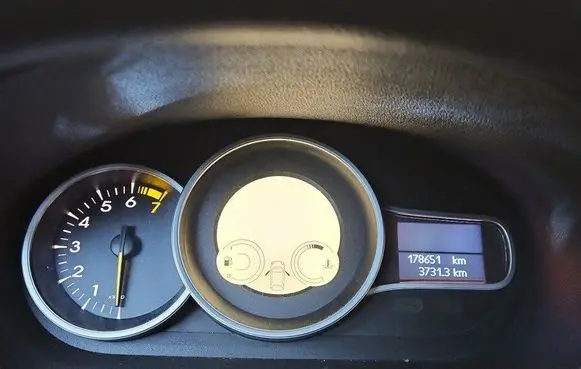 Speedometer (instrument cluster)
