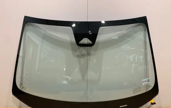 Volvo S90, V90 Front windscreen/windshield window 