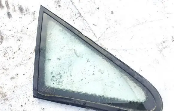 Volkswagen Sharan Front triangle window/glass 