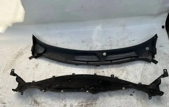 Ford Fiesta Wiper trim 8A61-A02216-A D1BB-A0116B26-A